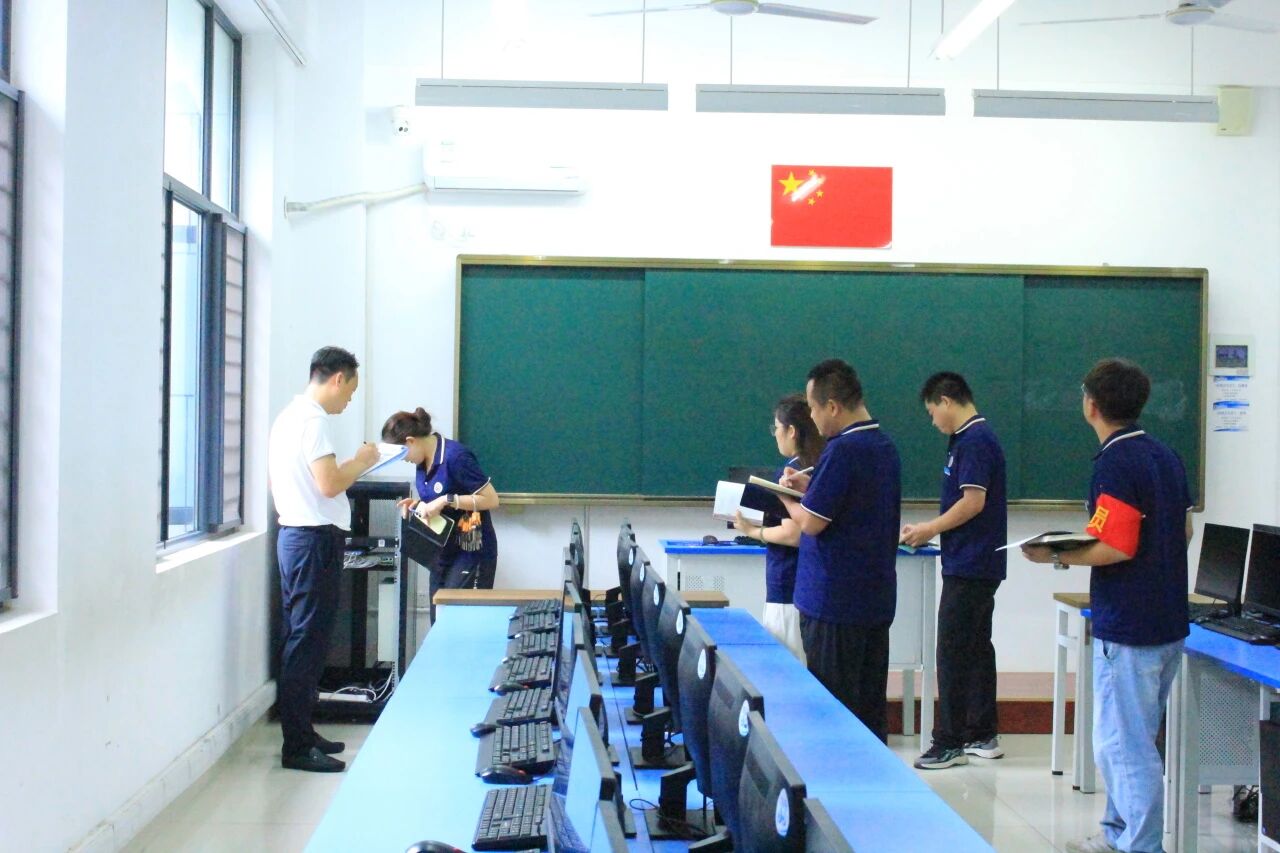 筑牢安全防线 护航平安开学——山东运河职业中专开展开学前校园安全大检查(图3)