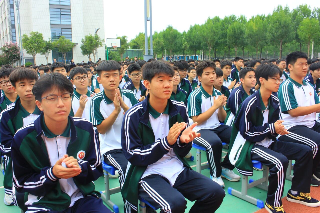 秋满校园逢新始 志存高远向未来——山东运河职业中专隆重举行开学典礼暨表彰大会(图9)